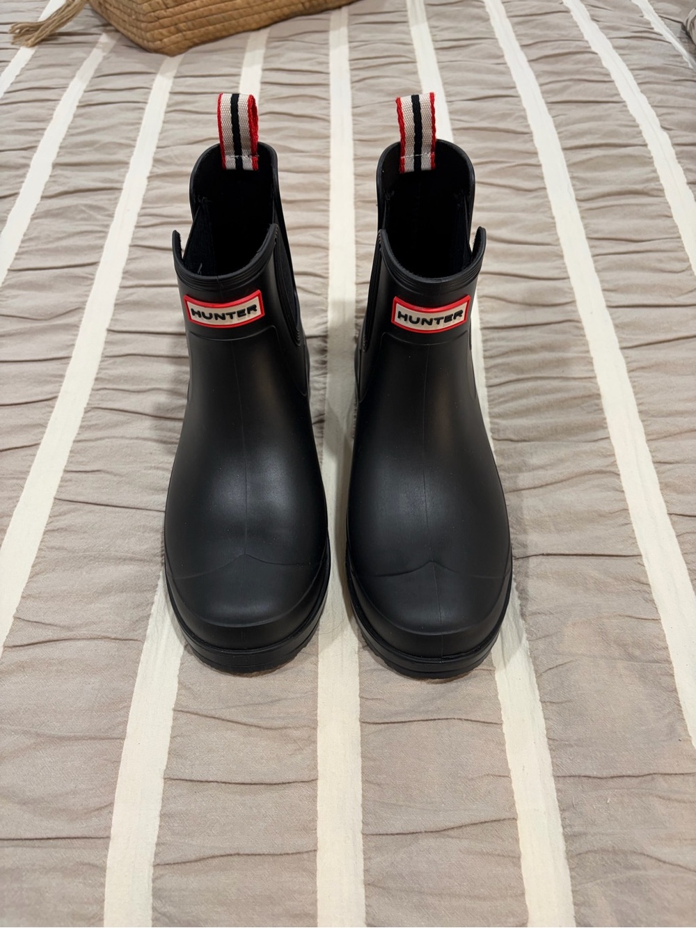 Hunter Black Chelsea Rain Boots with Red-Trim Pull Tabs